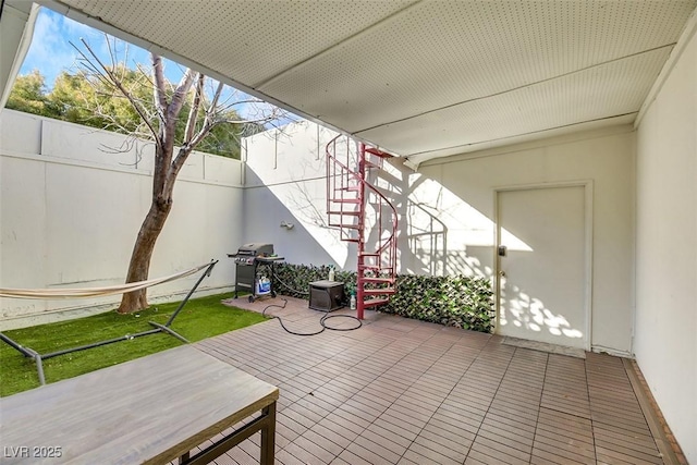 3473 Monte Carlo Dr, Las Vegas, NV 89121 - view of patio with stairs