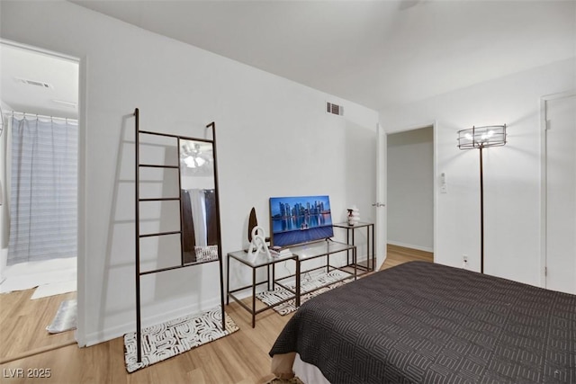 3473 Monte Carlo Dr, Las Vegas, NV 89121 - bedroom featuring light wood-type flooring