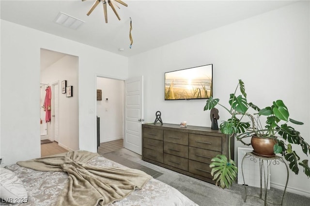 bedroom featuring ceiling fan