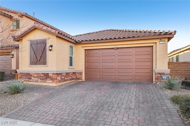 view of front of home featuring a garage