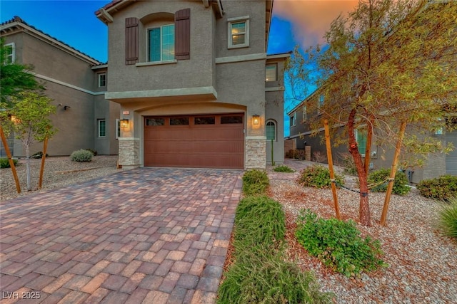 view of front of property featuring a garage