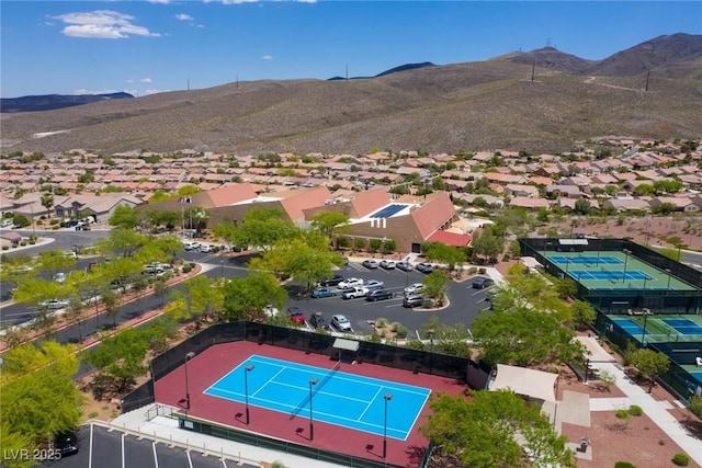 bird's eye view featuring a residential view and a mountain view