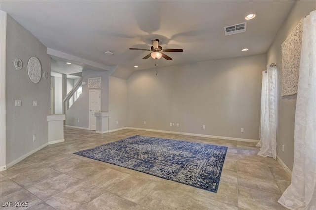 empty room featuring ceiling fan