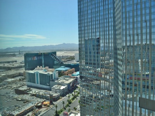 view of city featuring a mountain view