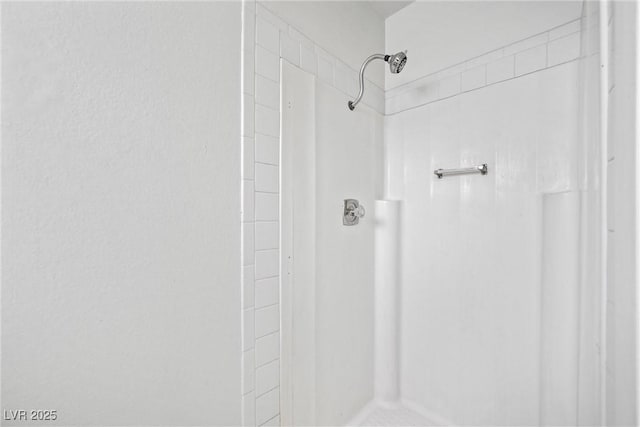 bathroom featuring a shower