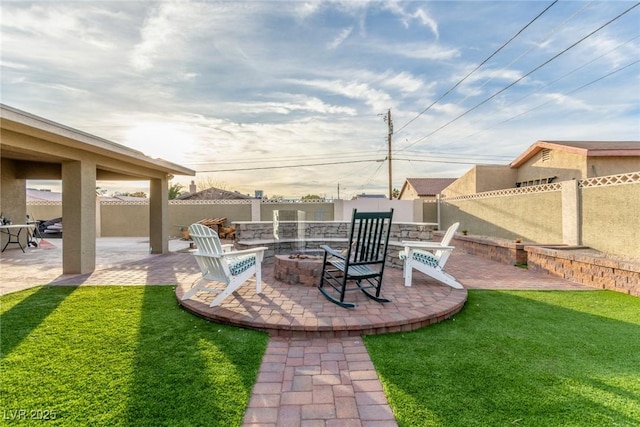 4410 E Boston Ave, Las Vegas, NV 89104 - view of yard with a patio and a fire pit