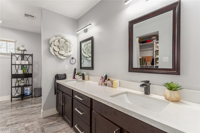 4410 E Boston Ave, Las Vegas, NV 89104 - bathroom with vanity