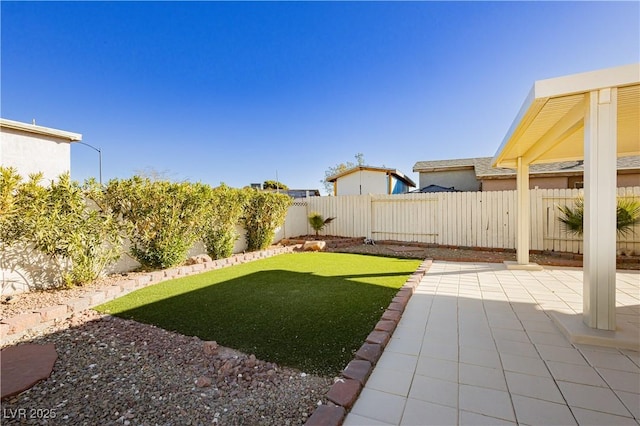 view of yard with a patio