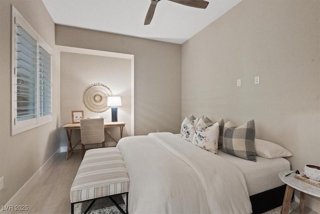 bedroom featuring ceiling fan