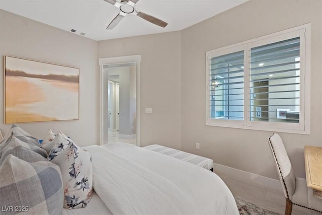 bedroom with ceiling fan