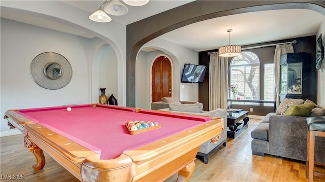 playroom featuring hardwood / wood-style flooring and billiards