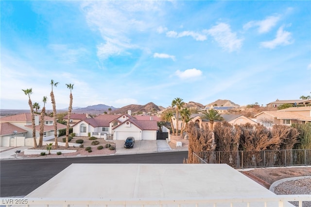 view of front of home featuring a mountain view