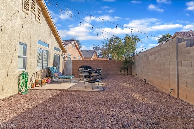 view of yard with a patio area