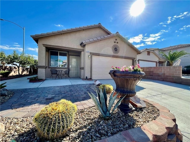 view of front of house featuring a garage