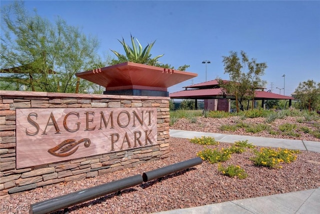 view of community / neighborhood sign