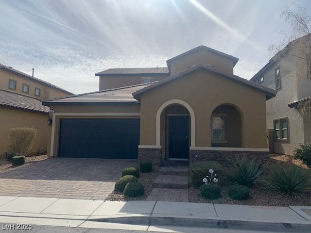 view of front of house with a garage