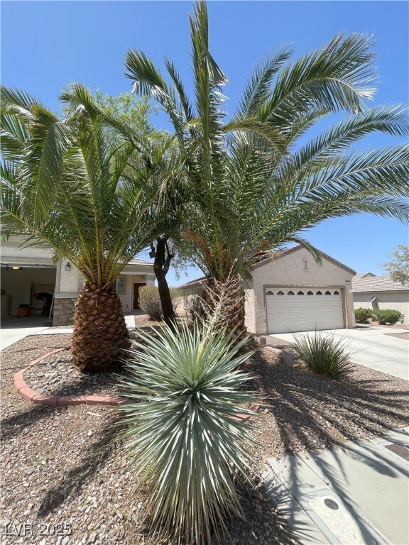 2341 Celestial Moon St, Henderson, NV 89044 - photo 3