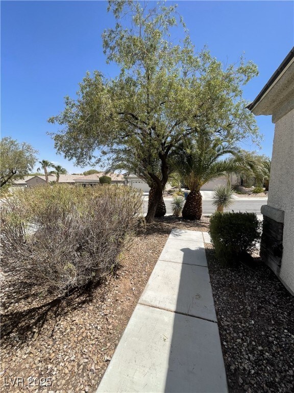 2341 Celestial Moon St, Henderson, NV 89044 - photo 5