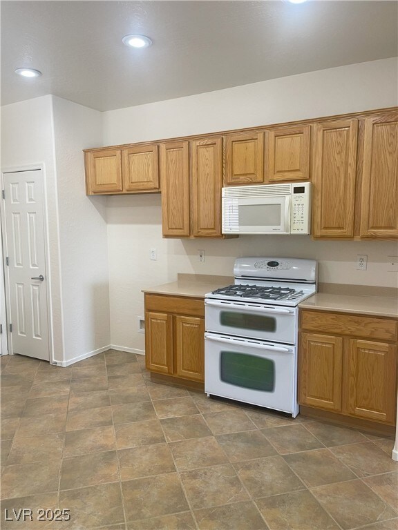 2341 Celestial Moon St, Henderson, NV 89044 - photo 7