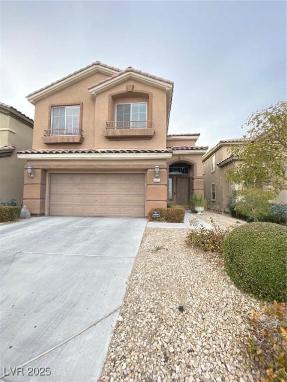 view of front of house with a garage