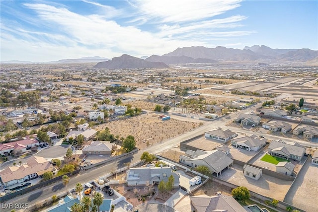 bird's eye view featuring a mountain view