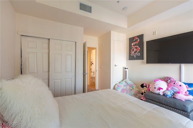 bedroom with a closet