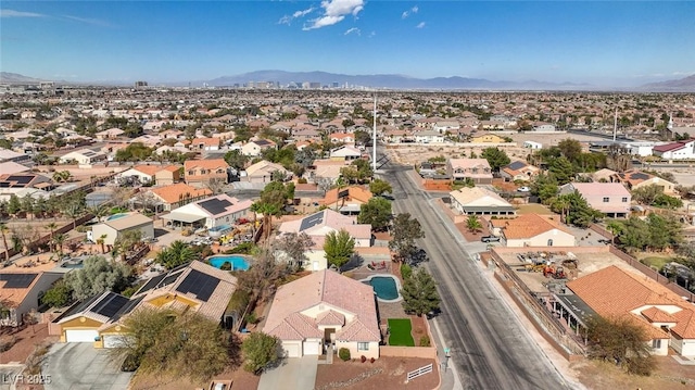 bird's eye view featuring a mountain view