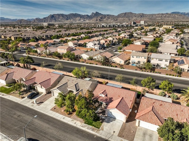 bird's eye view featuring a mountain view