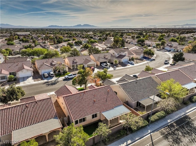 bird's eye view featuring a mountain view