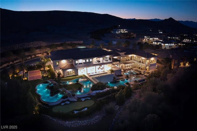 bird's eye view featuring a mountain view