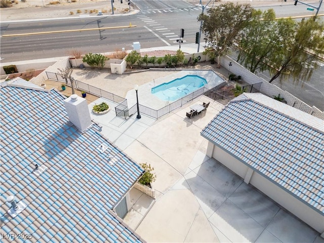 bird's eye view with a patio