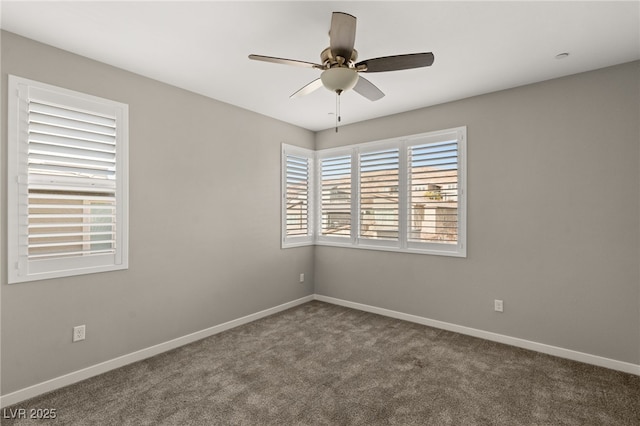 unfurnished room featuring ceiling fan and carpet flooring