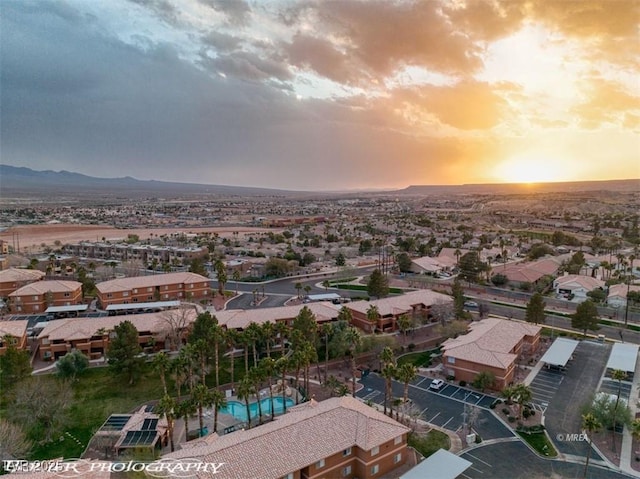 view of aerial view at dusk