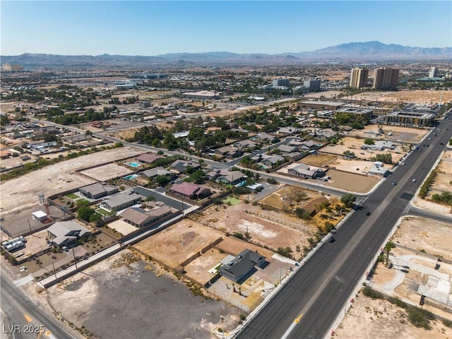 bird's eye view featuring a mountain view