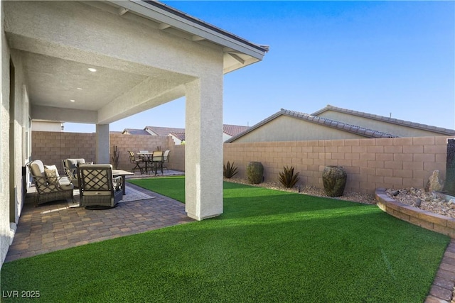 view of yard with a patio area