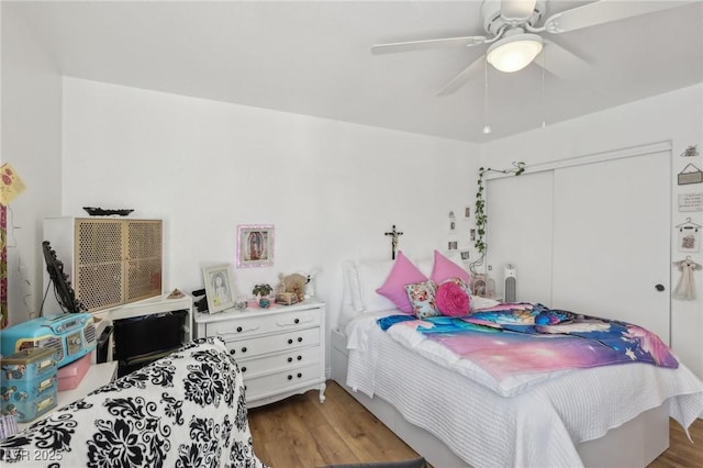 6527 Netherseal Ave, Las Vegas, NV 89139 - bedroom featuring a closet, dark hardwood / wood-style floors, and ceiling fan