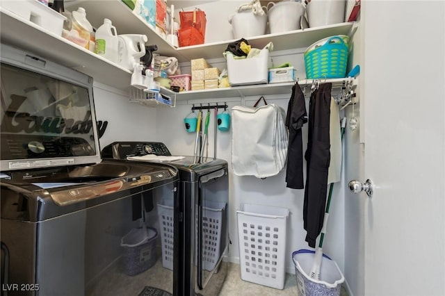 6527 Netherseal Ave, Las Vegas, NV 89139 - laundry area featuring washer and clothes dryer