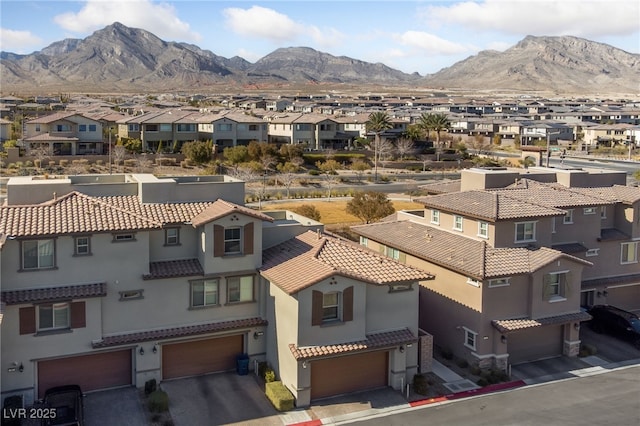 bird's eye view featuring a mountain view