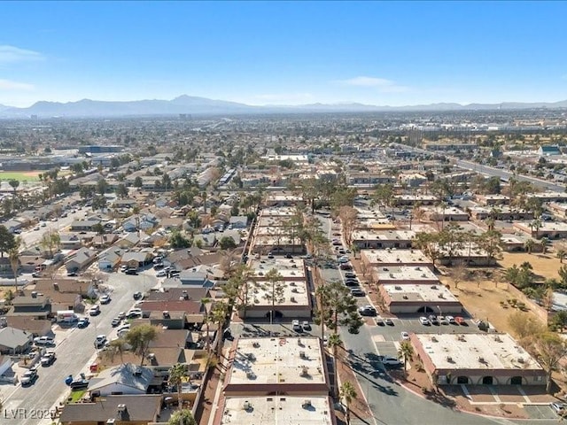 bird's eye view featuring a mountain view