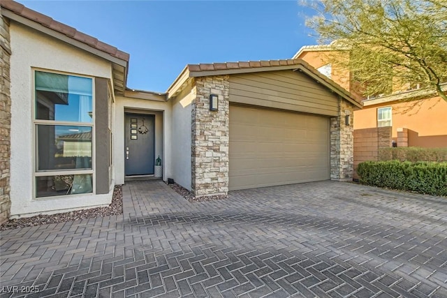 view of front of home featuring a garage