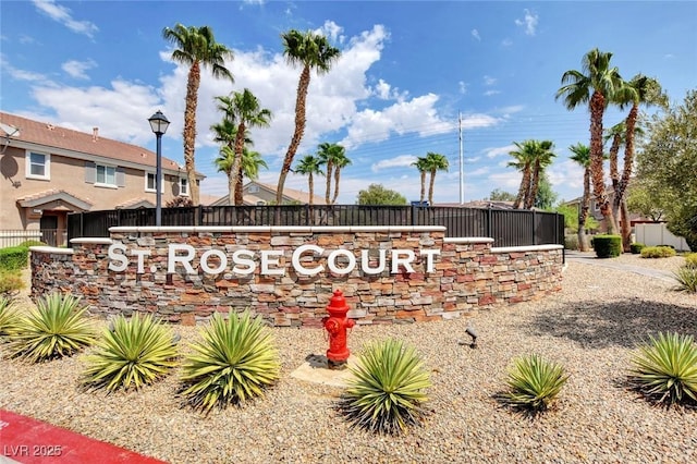 view of community / neighborhood sign