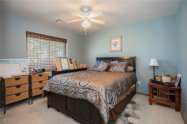 bedroom with ceiling fan