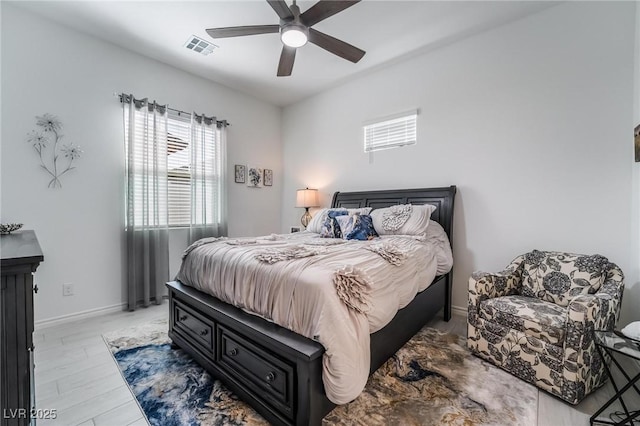 bedroom with ceiling fan