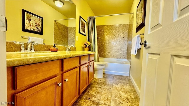 full bathroom with shower / tub combo with curtain, vanity, and toilet