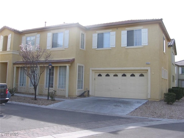 view of front facade with a garage