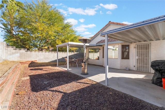 view of yard with a patio