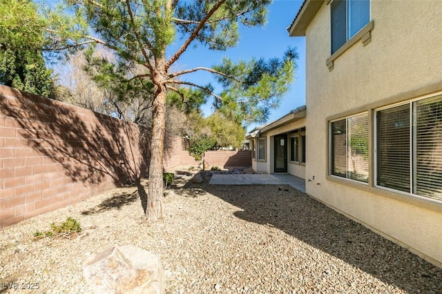 view of yard with a patio area