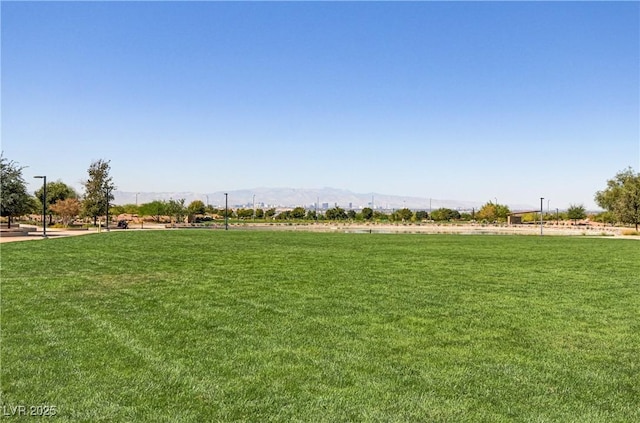 view of yard with a mountain view