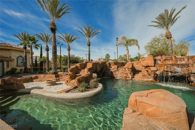 view of swimming pool