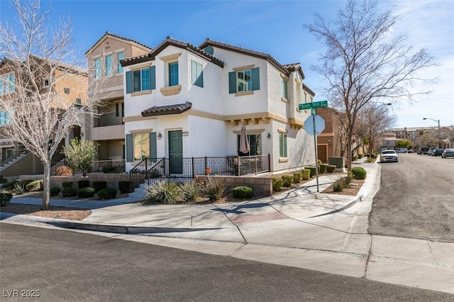 view of mediterranean / spanish-style home